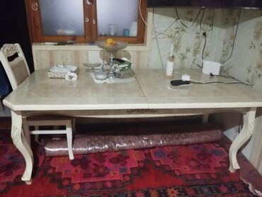 Табуретки: Гостиный стол, Б/у, Раскладной, Прямоугольный стол
