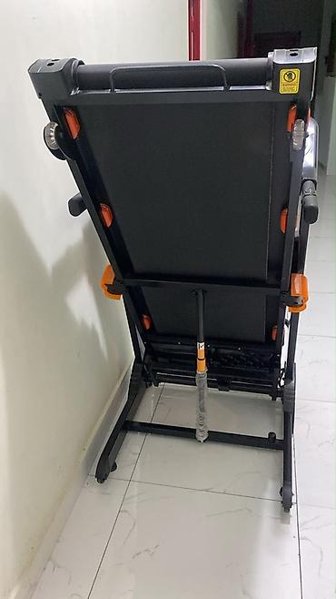İdman və istirahət: Qaçış trenajoru – qatlanan, elektron panelli, çoxfunksiyalı 150kq — 3