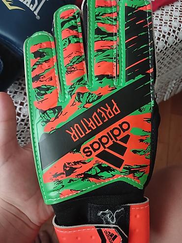 predator: Məhsul: Adidas Predator qapıçı əlcəyi 1defe islenilib cirixi yoxdur — 1