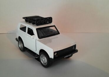 modelka satisi: Təci̇li̇ satilir. Endirim var. Ni̇va 4×4 modelka