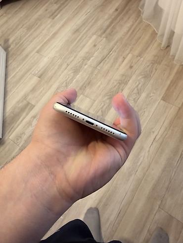 Apple iPhone: IPhone 11, 64 GB, Ağ, Face ID — 7