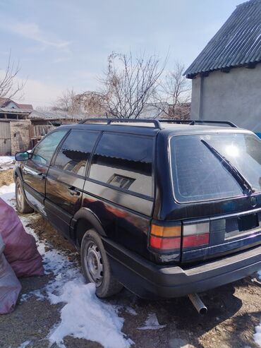 Volkswagen: Volkswagen Passat: 1991 г., 1.8 л, Механика, Бензин, Универсал