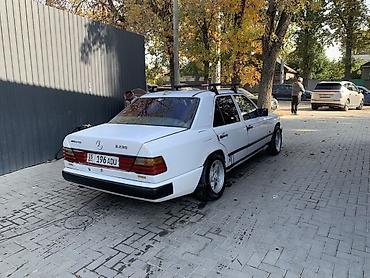 мотор семерка: Mercedes-Benz W124: 1986 г., 2 л, Механика, Бензин, Седан — 4