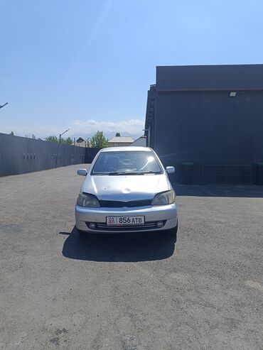 corolla runx: Toyota Platz: 2000 г., 1.5 л, Автомат, Бензин, Седан