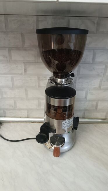 kofe qarisdiran: Кофемолка