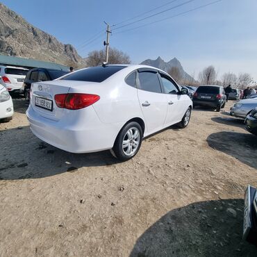 hyundai сантафе: Hyundai Elantra: 2010 г., 1.6 л, Автомат, Бензин, Седан