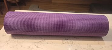 Маски, очки: Yoga mat. Ölçü 176x63, qalınlıq 1 sm. Relokasiya ilə əlaqədar satıram