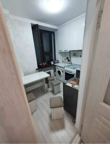 индивидуалка 2 комнаты: 1 комната, 30 м², Индивидуалка, 2 этаж, Евроремонт