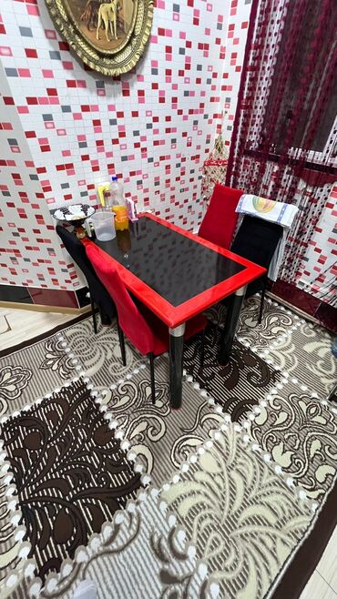 Digər biznes avadanlığı: Stol 4 stulla dest 140azn bileceri Gunel1 lalafo.az -da Digər biznes avadanlığı: Stol 4 stulla dest 140azn bileceri Gunel1