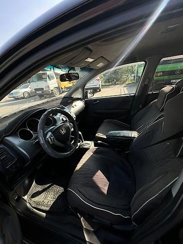 с4 2: Сдаю в аренду на долгий срок Хонда Жаз Левый Руль! Коробка Автомат 👌 — 8