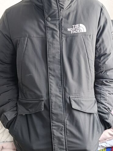 тёплую зимнюю куртку: Мужская куртка, 3XL (EU 46), The North Face, Новый, цвет - Черный, Самовывоз