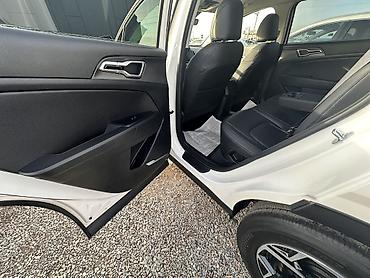 Kia: Kia Sportage: 2023 г., 2 л, Автомат, Газ, Кроссовер — 8