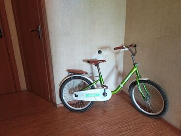 Продаётся велосипед цена 5000 номер телефона в Бишкеке