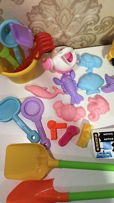 Игрушки: Набор игрушек для песочницы и воды с мельницей В комплекте: - — 2