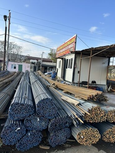 demir lis: Armatur və metal rulonlar – tikinti üçün Məhsul təsviri: - Müxtəlif