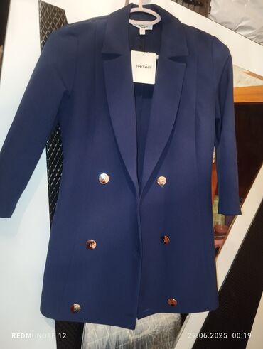 Dəstlər, kostyumlar: Dəst 10 manata tek 3 ədədi 20 manat çoxu brend marka razmer L XL VP — 8