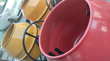 Бетономешалки, смесители: Бетономешалка Ручная, Средняя (150 - 300 л), Новый — 10