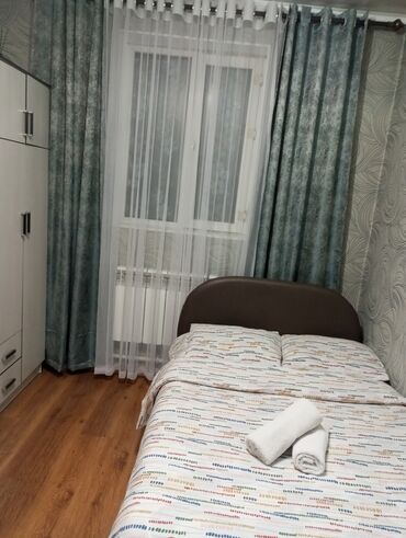 Посуточная аренда квартир: 1 комната, Душевая кабина, Постельное белье, Кондиционер — 4