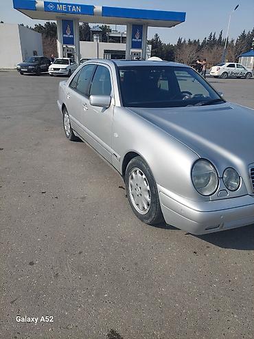 Mercedes-Benz: Mercedes-Benz 240: 2.4 l | Sedan — 2