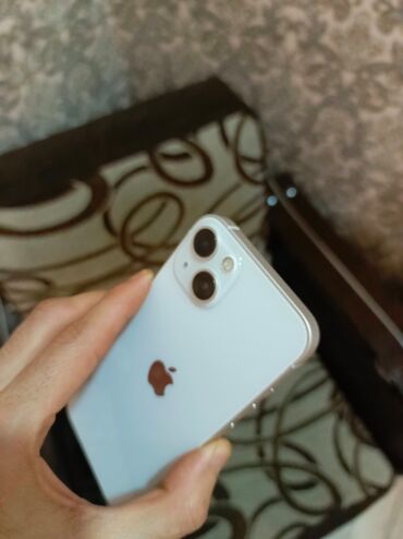 Apple iPhone: IPhone 13, 128 GB, Ağ, Zəmanət, Simsiz şarj, Face ID