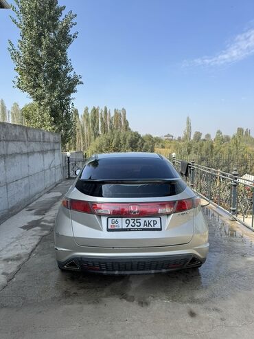 авто в рассрочку от хозяина бу: Honda Civic: 2008 г., 1.8 л, Робот, Бензин, Хетчбек