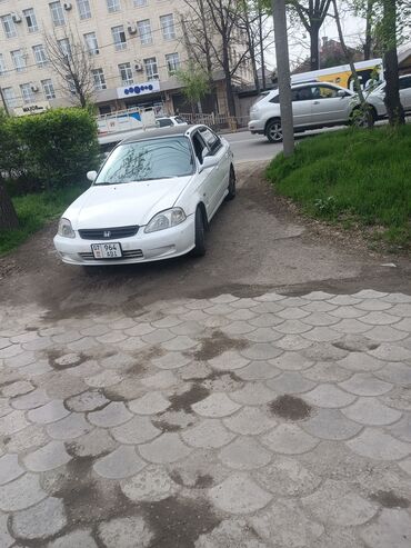 автомобиль хонда фит: Белый седан Honda Civic 1999 объем 1,5 обмен на Хонда фит