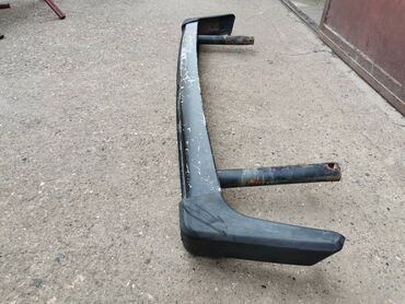 Auto delovi: Zadnji branik Lada 2121,21213,21214 Niva br.2. Polovnan, ocuvan — 6