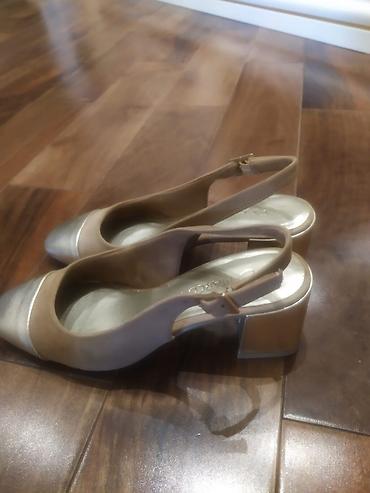 Tuflilər: Bir dəfə geyilib. Razilaşmaq olarQadın ayaqqabısı – slingback model - — 2