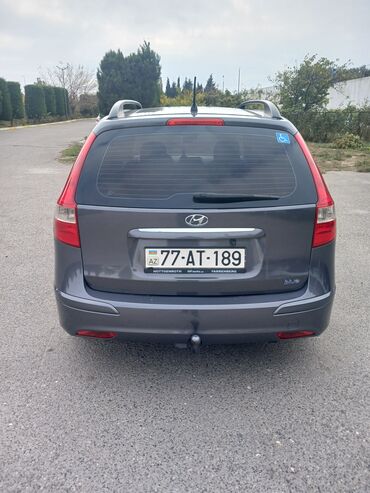 Hyundai: Hyundai i30 CW (Universal) – boz rəng, şəhər və uzun məsafələr üçün — 4