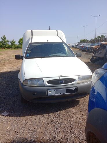 купить мопед в кредит: Ford Courier yük furgonu hem sernişin hem yuk unversaldi cox rahat