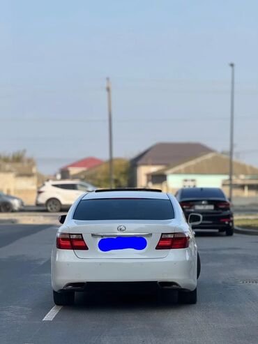 Lexus: Lexus LS: 4.6 l | 2009 il Sedan — 2