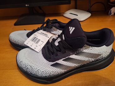 обувь для фитнеса: Кроссовки, 38.5, Adidas, Новый, цвет - Белый, Самовывоз, Платная доставка