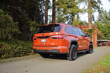 Toyota: Toyota Sequoia: 2024 г., Внедорожник — 15