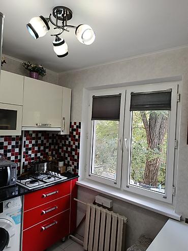 Продажа квартир: 2 комнаты, 47 м², 6 мкр 104 серия, 4 этаж, Косметический ремонт — 10