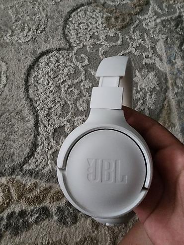 hoco eq34 plus: Полноразмерные наушники JBL TUNE 520ВТ белый цвет. ОТКЛЕИЛСЯ — 1