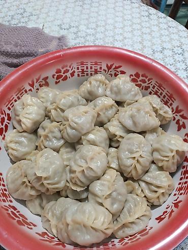 Домашние манты на пару с мясом по 40 сом, с тыквой по 25 сом -