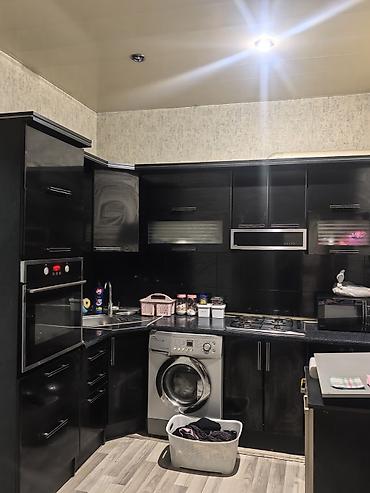 nardaran ev: MEMAR ƏCƏMİ — XANIM OTAQ YOLDAŞI AXTARILIR. Memar Əcəmi Evdə hazırda 2 — 8