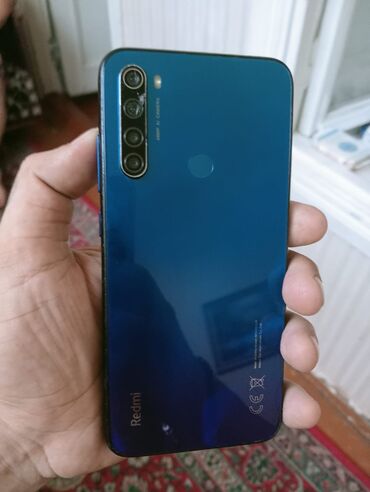 Kompüter, noutbuk və planşetlər: Xiaomi Redmi seriyası smartfon - Arxa panel: Parlaq mavi rəng