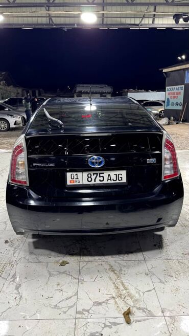 Toyota: Toyota Prius: 2015 г., Гибрид — 11