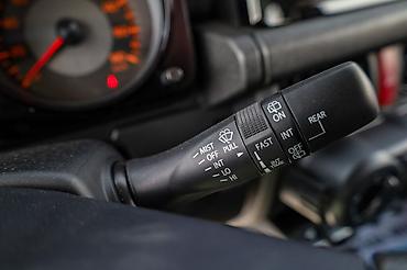 Suzuki: Suzuki Jimny: 2024 г., 1.5 л, Механика, Бензин, Внедорожник — 15