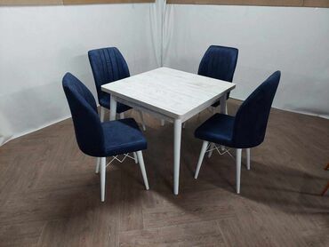 Setovi stolova i stolica: Cena kompleta 💵💸 🔹Stolica 🔹Boja -Zelena 🔹Materijal-metalni ram — 2
