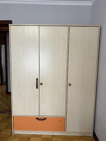 bed: Продаю шкаф для одежды — 1
