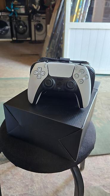 мониторы 100х200 мм: VR-гарнитура Shinecon SC-G04EA + беспроводной геймпад PlayStation — 2