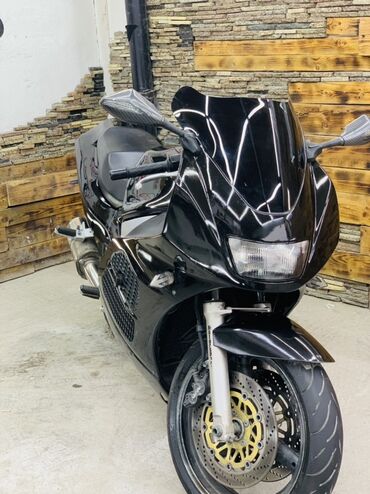 мотоцикл чопер: Спортбайк Suzuki, 1000 куб. см, Бензин, Чоңдор үчүн, Жаңы