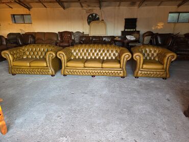 Stilske garniture: Set garnitura – Springvale Leather Chesterfield - Brend: Springvale — 8