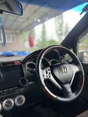 двигител фит: Honda Fit: 2005 г., 1.3 л, Автомат, Бензин, Хэтчбэк — 10