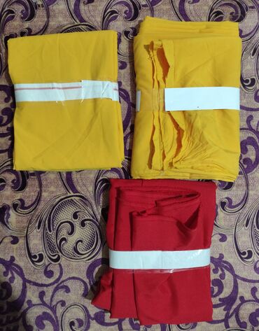 Другой текстиль: Продаю синтетические тканивсе кусками : Чёрный атлас 4 штуки длина — 5