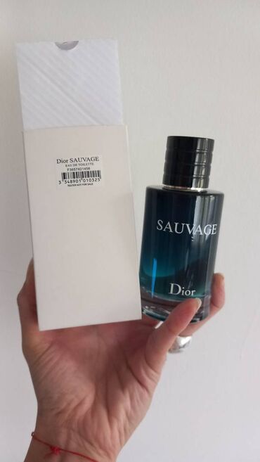 Parfemi: Blizi se kraj ove godine,a sa njom i velika novogodisnja rasprodaja — 27