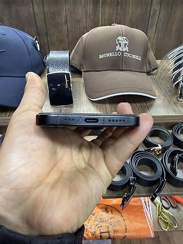 Apple iPhone: IPhone 16, 128 GB, Qara, Face ID — 8