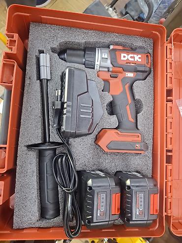 dewalt dcd794d1: Аккумуляторный ударный дрель‑шуруповерт DCK в кейсе. Комплектация: - — 1